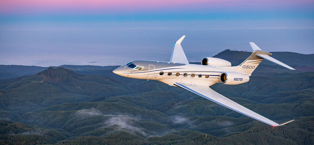 Exterior of Gulfstream G500 – modern business jet design